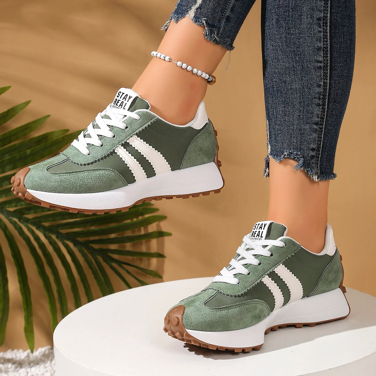 Women’s Retro Casual Sneakers – Flat Sole Round Toe Fashion Shoes