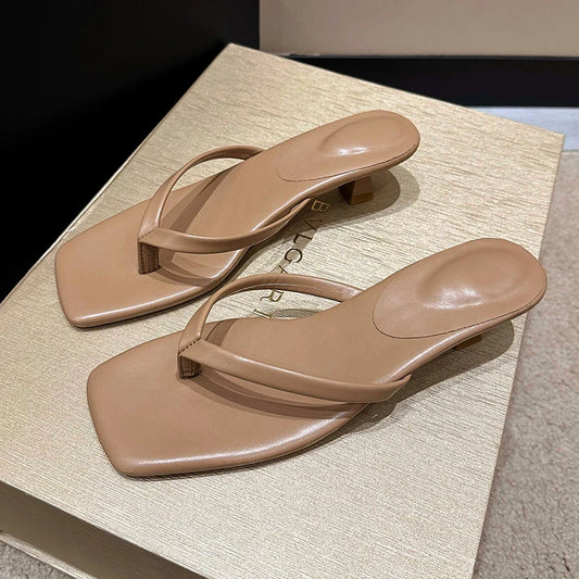 Minimal Street Style Square Heel Slippers with Modern Summer Comfort Design