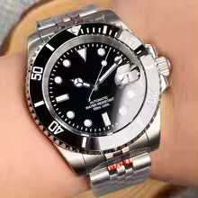 Automatic Diver Watch – Sapphire Crystal & Rotating Bezel Design