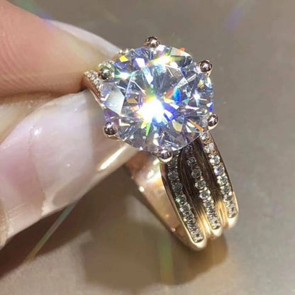 LUXURY CRYSTAL CLAW STATEMENT RING