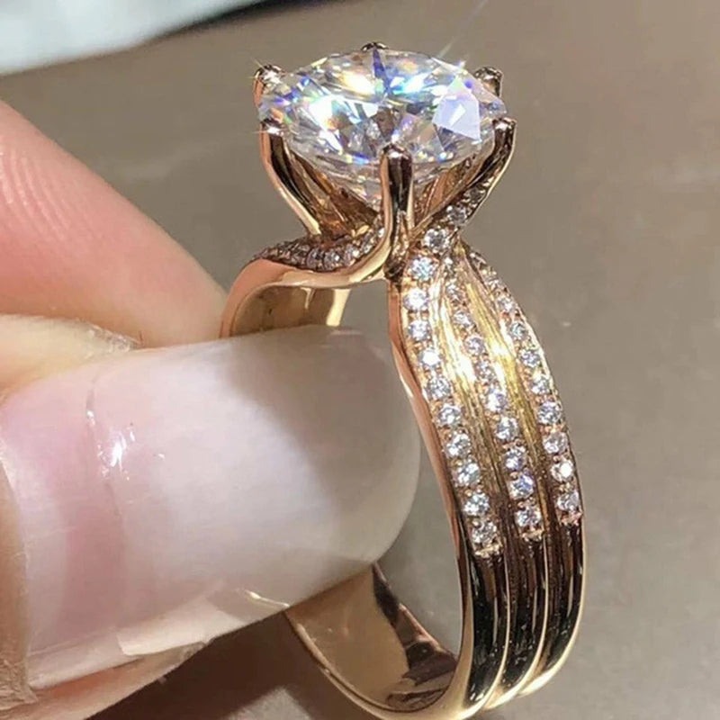 LUXURY CRYSTAL CLAW STATEMENT RING