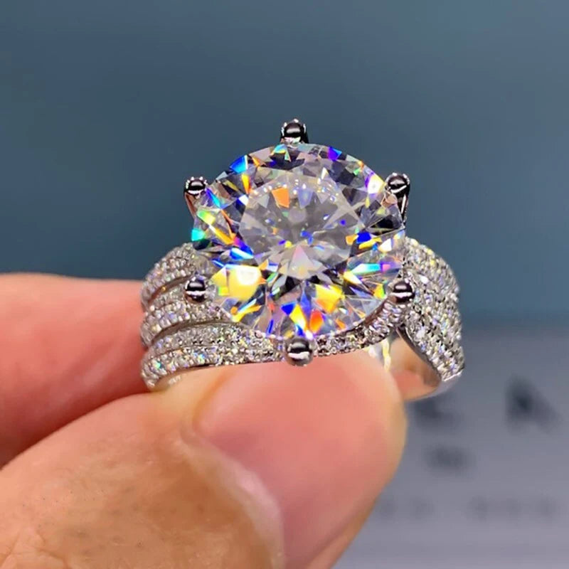 LUXURY CRYSTAL CLAW STATEMENT RING