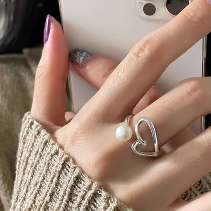 MODERN 925 STERLING SILVER HEART RING