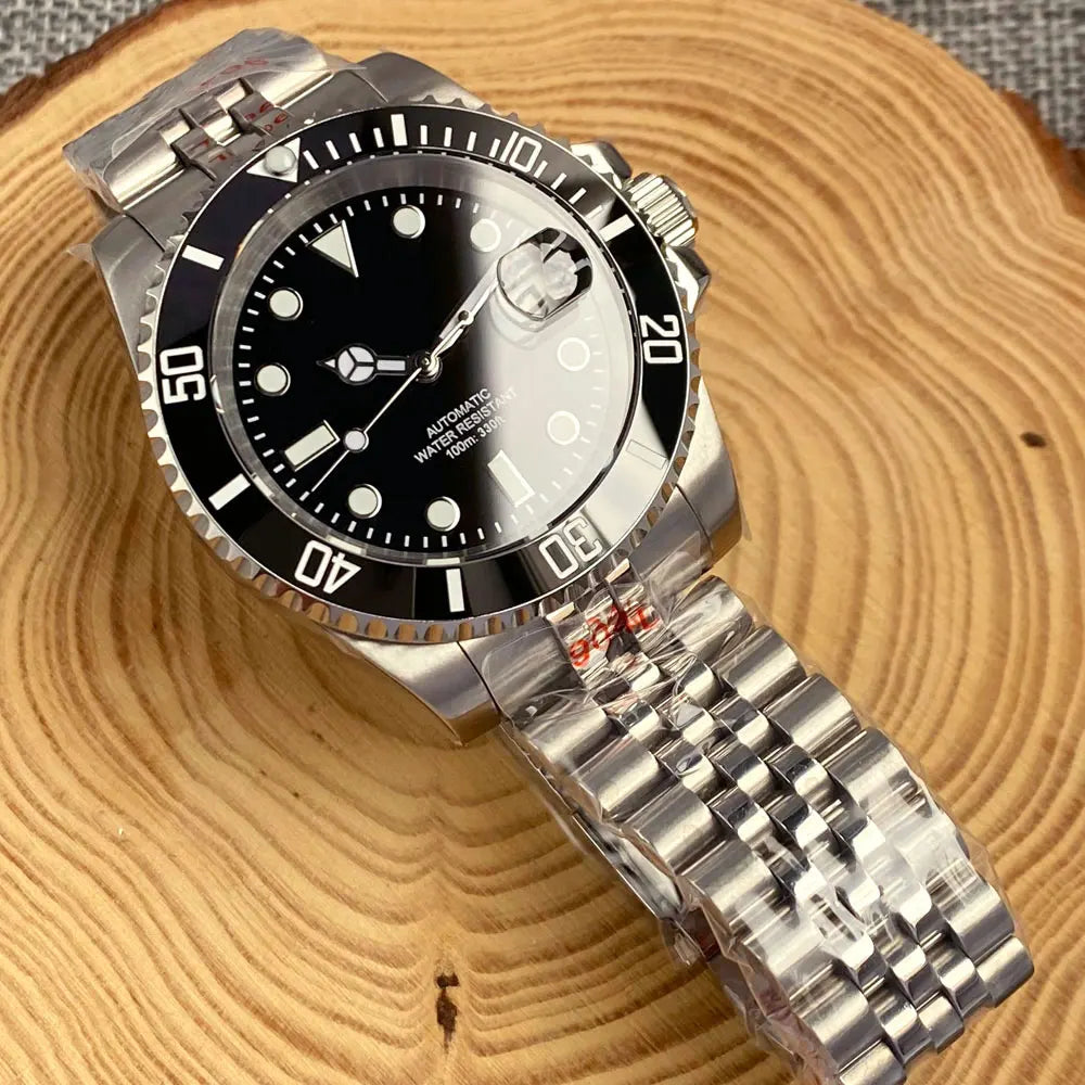 Automatic Diver Watch – Sapphire Crystal & Rotating Bezel Design