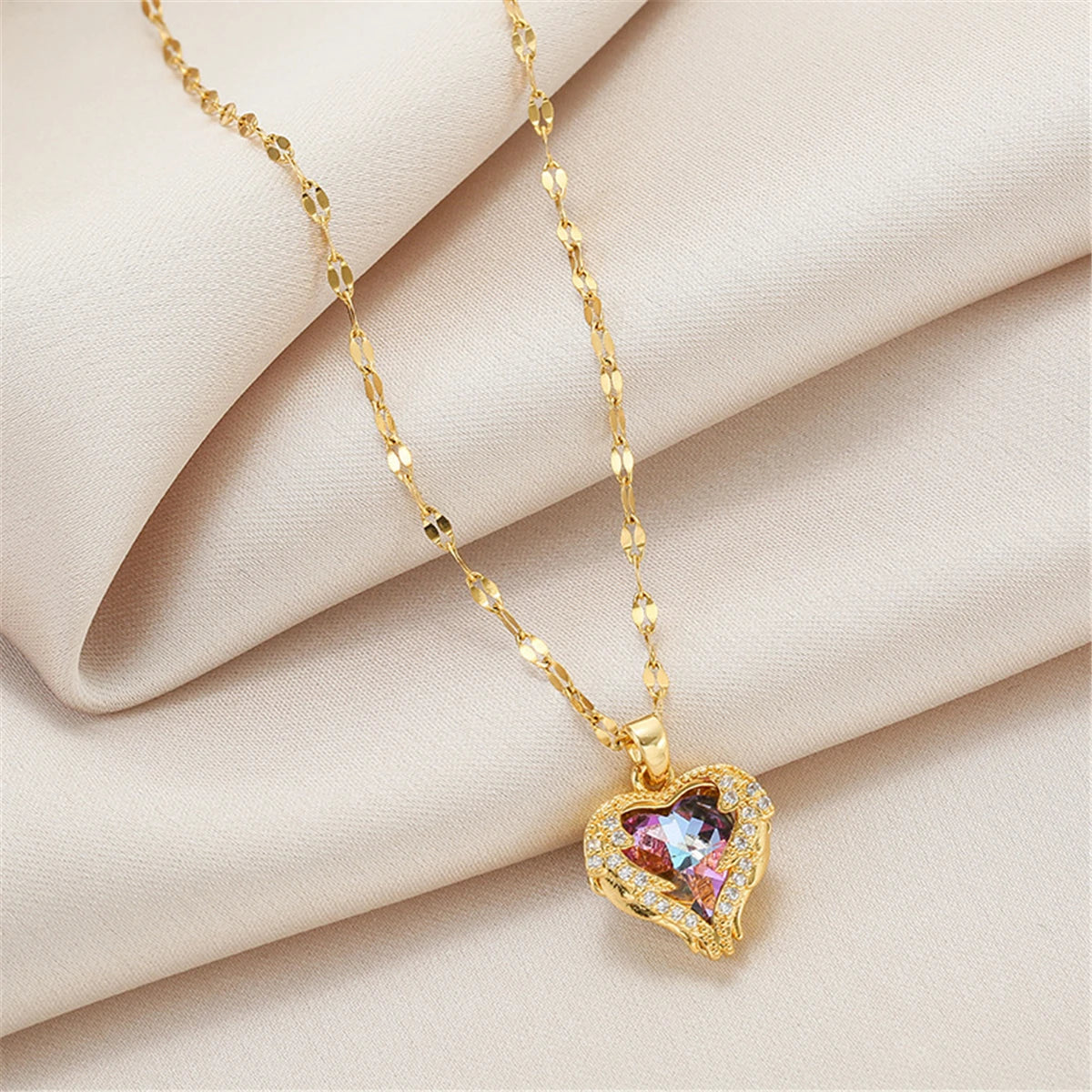LUXURY OCEAN HEART CRYSTAL PENDANT NECKLACE