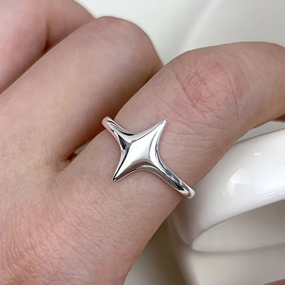 MODERN 925 STERLING SILVER HEART RING