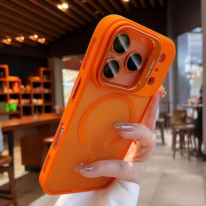 MAGNETIC CLEAR PROTECTIVE PHONE CASE