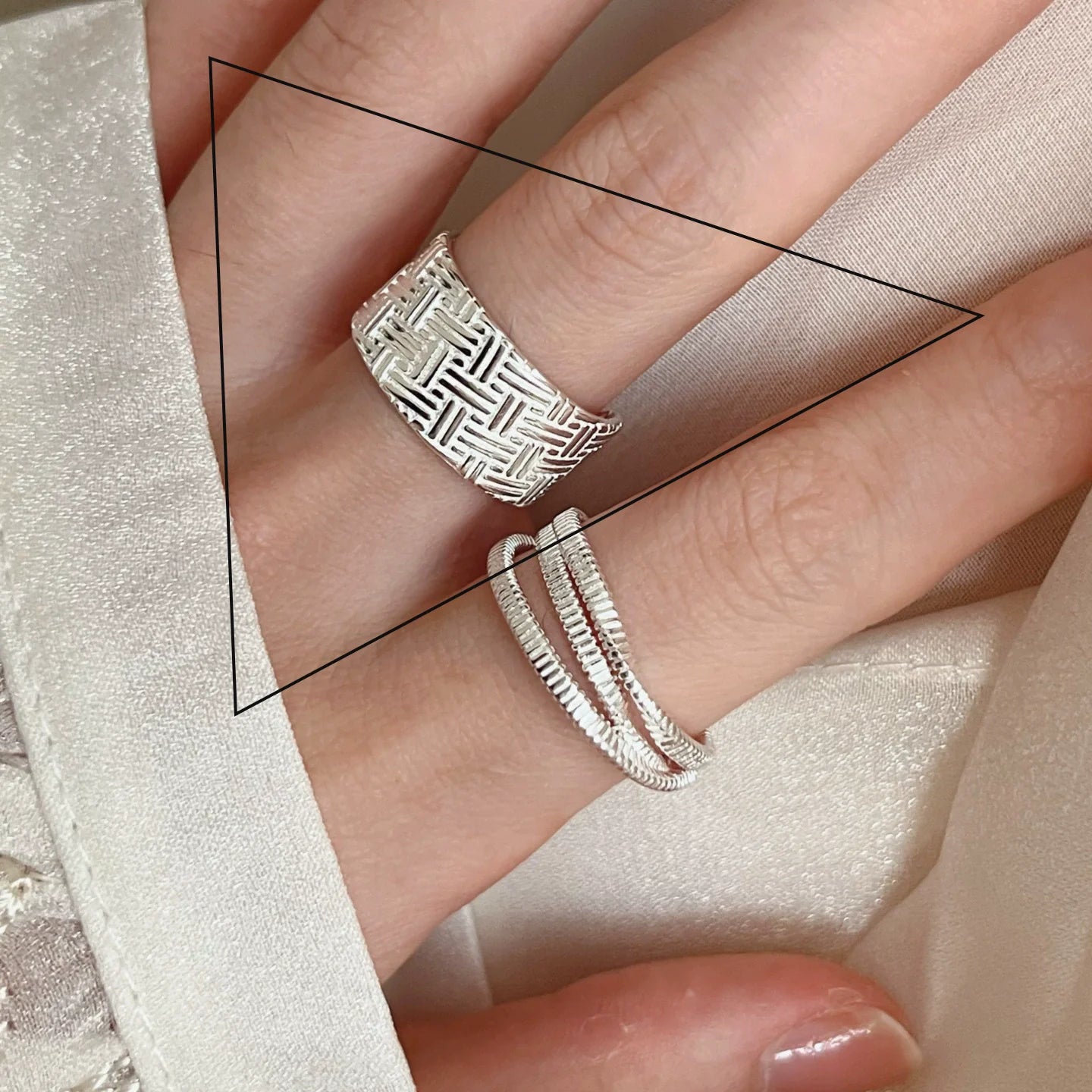 MODERN 925 STERLING SILVER HEART RING