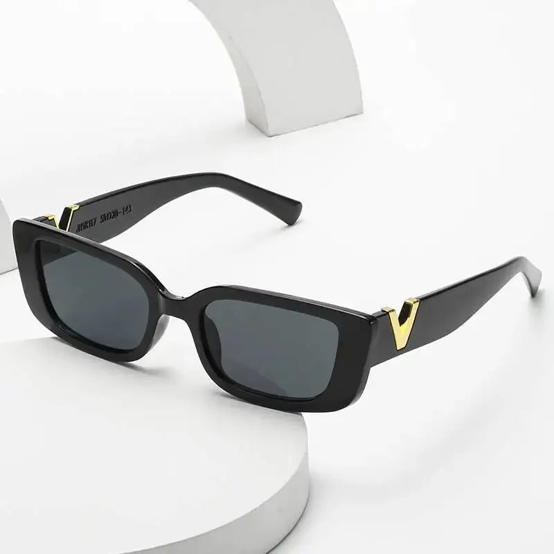 Elegant Retro Designer-Inspired Small Frame Sunglasses for Everyday Style