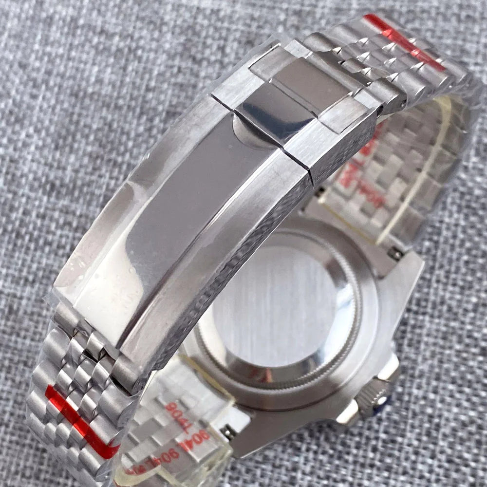 Automatic Diver Watch – Sapphire Crystal & Rotating Bezel Design