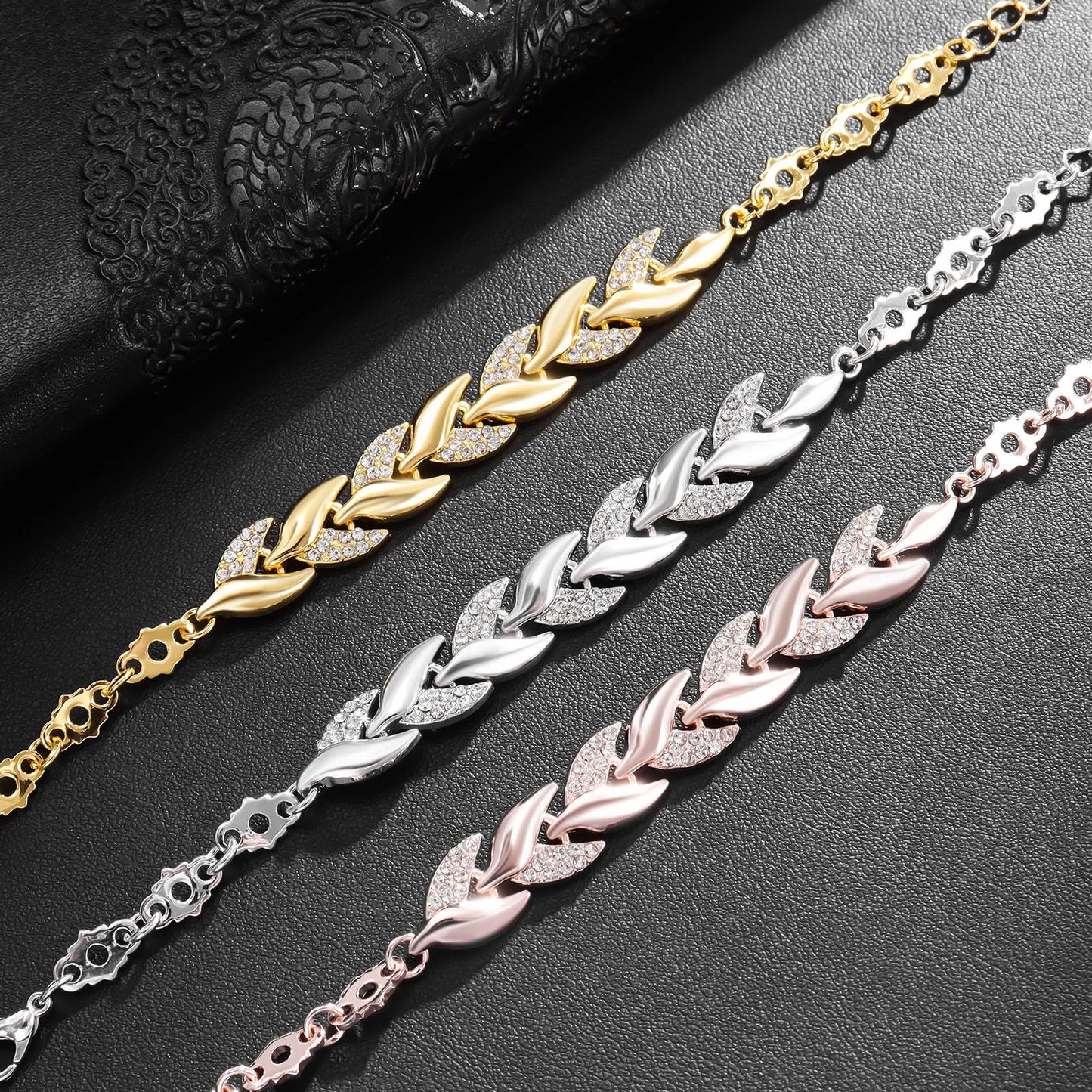 Minimal Luxury Leaf Bracelet – Shiny Crystal Charm Women Accessory