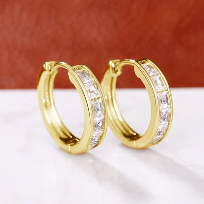 Elegant Everyday Hoop Earrings – Simple Modern Women Jewelry