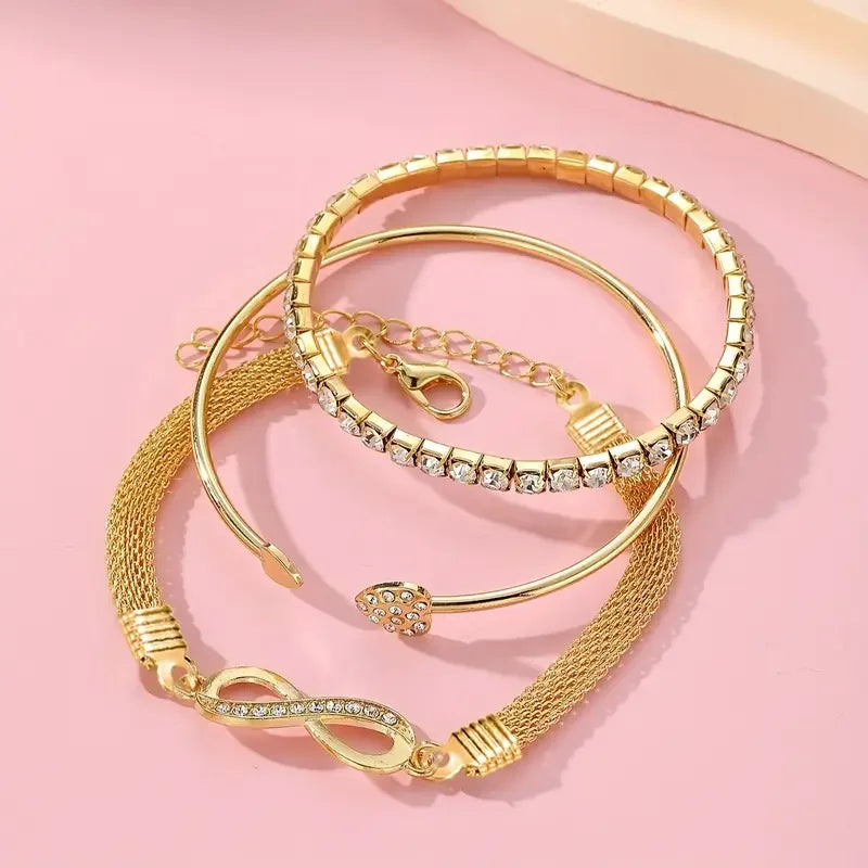 Vintage Geometric Jewelry Set with Elegant Matching Earrings & Bracelet Design