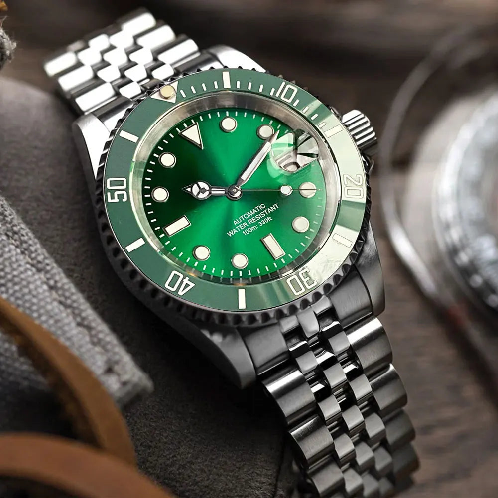 Automatic Diver Watch – Sapphire Crystal & Rotating Bezel Design