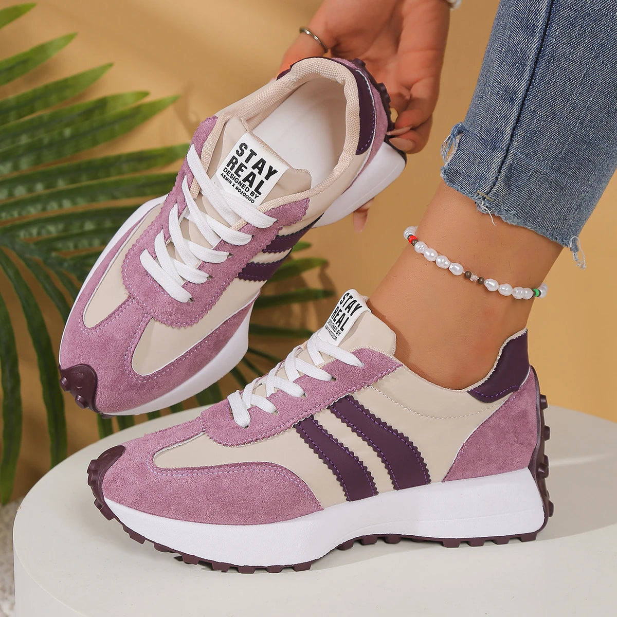 Women’s Retro Casual Sneakers – Flat Sole Round Toe Fashion Shoes