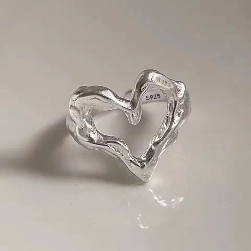 MODERN 925 STERLING SILVER HEART RING