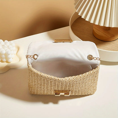 Handwoven Straw Shoulder Bag – Lock Closure Summer Crossbody Purse