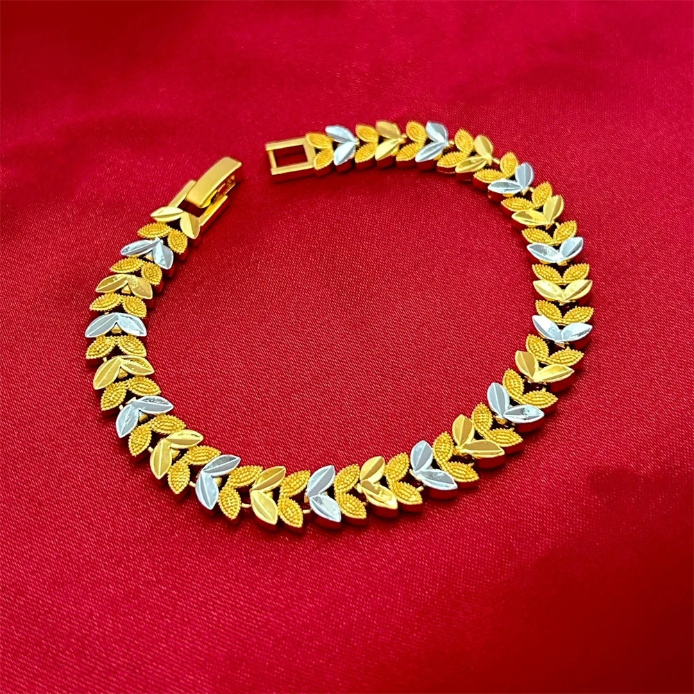 Elegant Crown & Heart Charm Bracelet – Gold Stainless Steel Wide Chain Wristwear