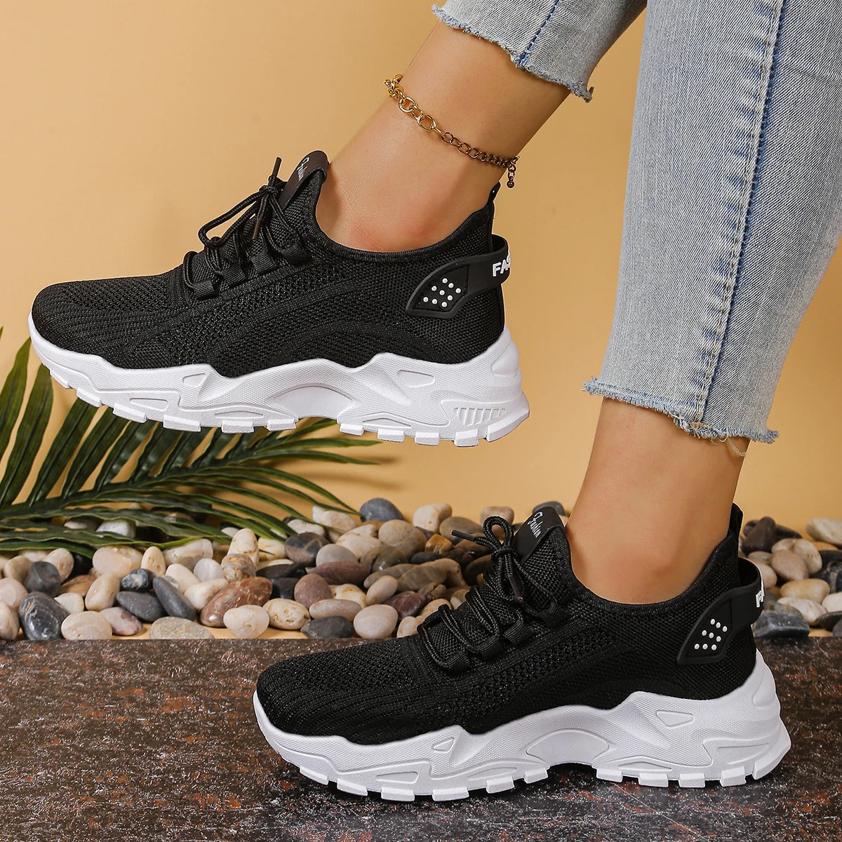 Women’s Breathable Mesh Sports Shoes – Lightweight Comfort Sneakers
