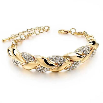 Minimal Luxury Leaf Bracelet – Shiny Crystal Charm Women Accessory