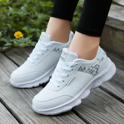 Women’s Lightweight Casual Sneakers – Lace-Up Running Shoes for Everyday Wear