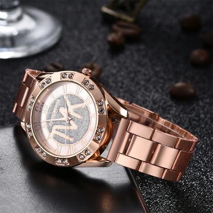 Sophisticated Gold-Tone Quartz Watch for Women – Stylish Everyday Wristwatch Gift