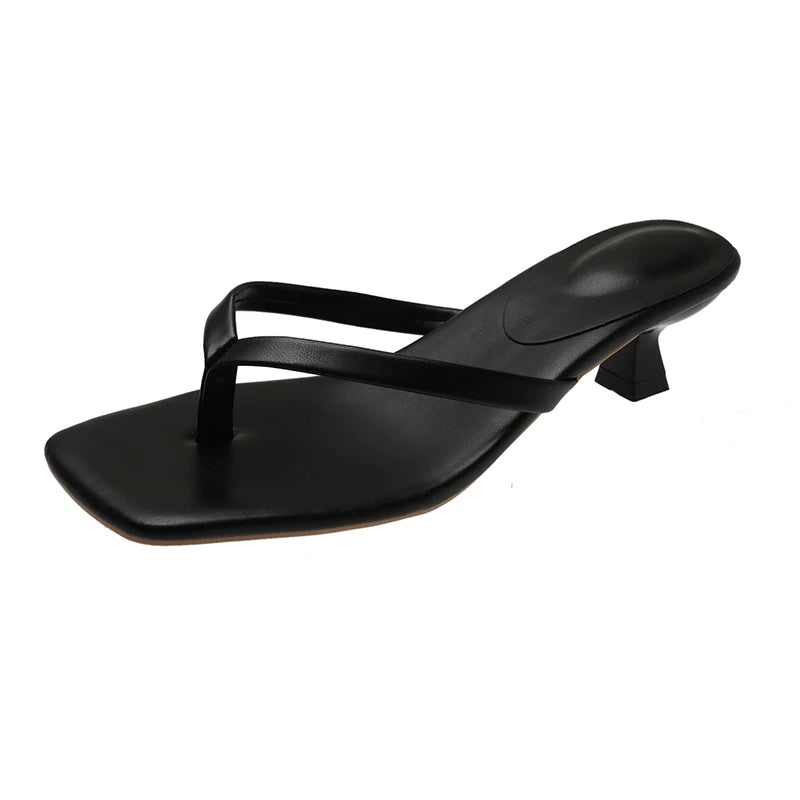 Minimal Street Style Square Heel Slippers with Modern Summer Comfort Design