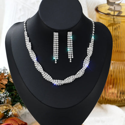 Copper Inlaid Claw Chain Jewelry Set – Necklace & Earrings for Women