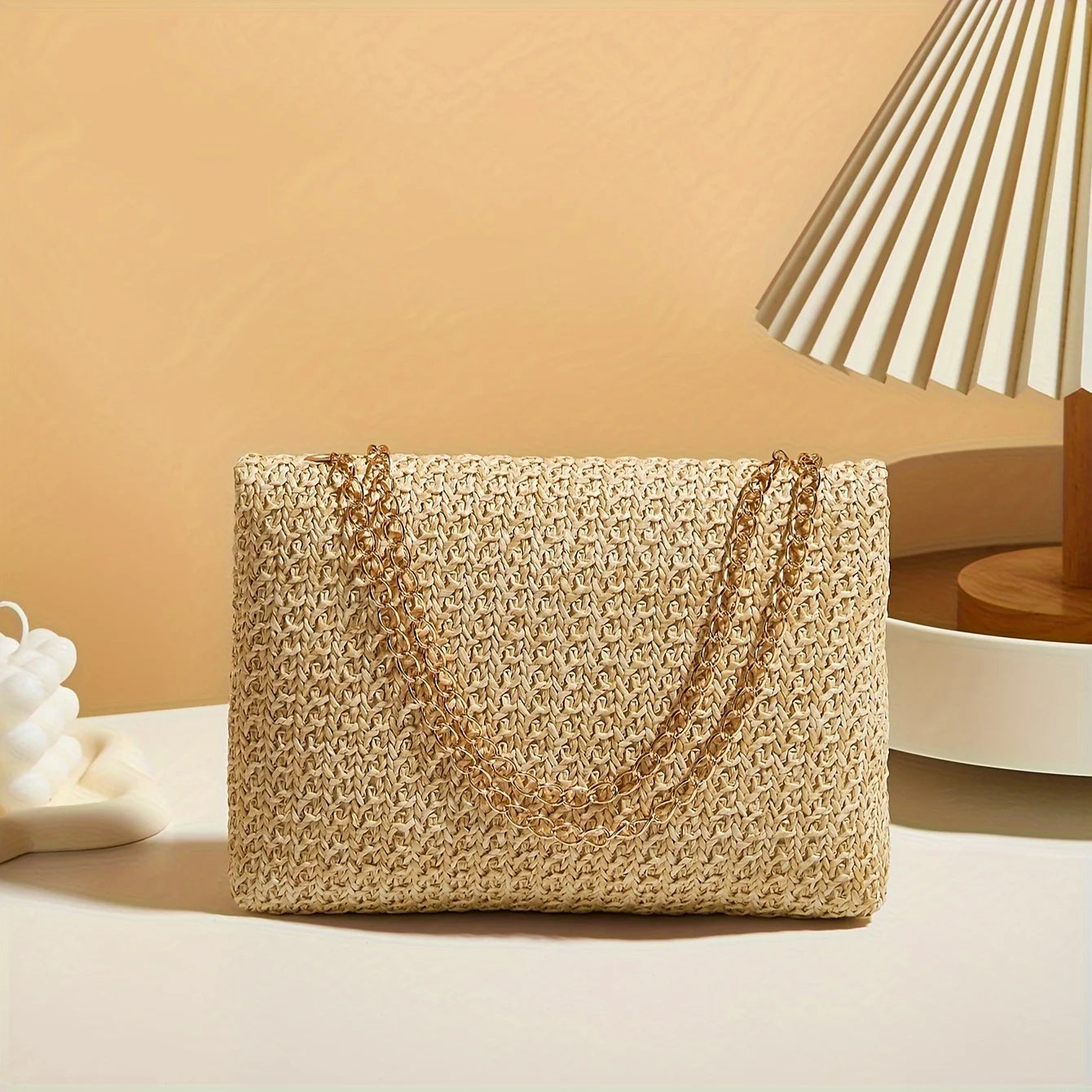 Handwoven Straw Shoulder Bag – Lock Closure Summer Crossbody Purse