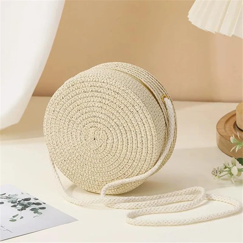 Handwoven Straw Shoulder Bag – Lock Closure Summer Crossbody Purse