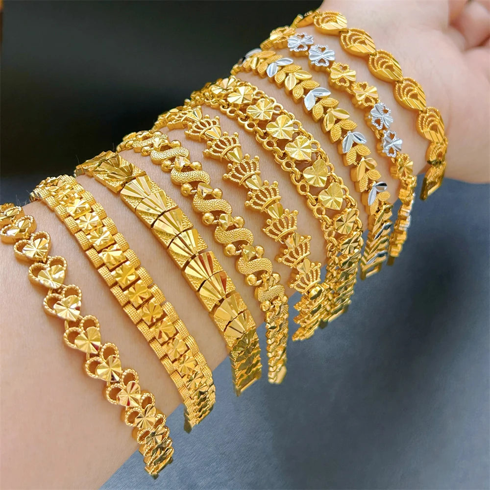 Elegant Crown & Heart Charm Bracelet – Gold Stainless Steel Wide Chain Wristwear