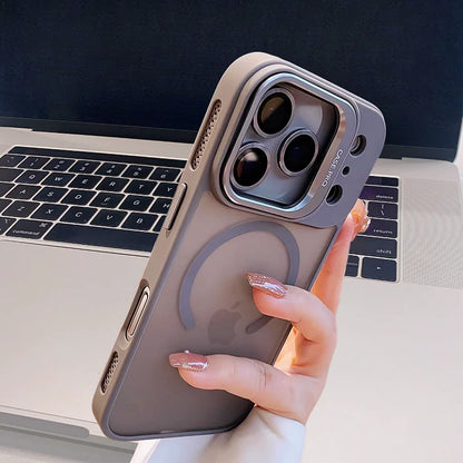 MAGNETIC CLEAR PROTECTIVE PHONE CASE