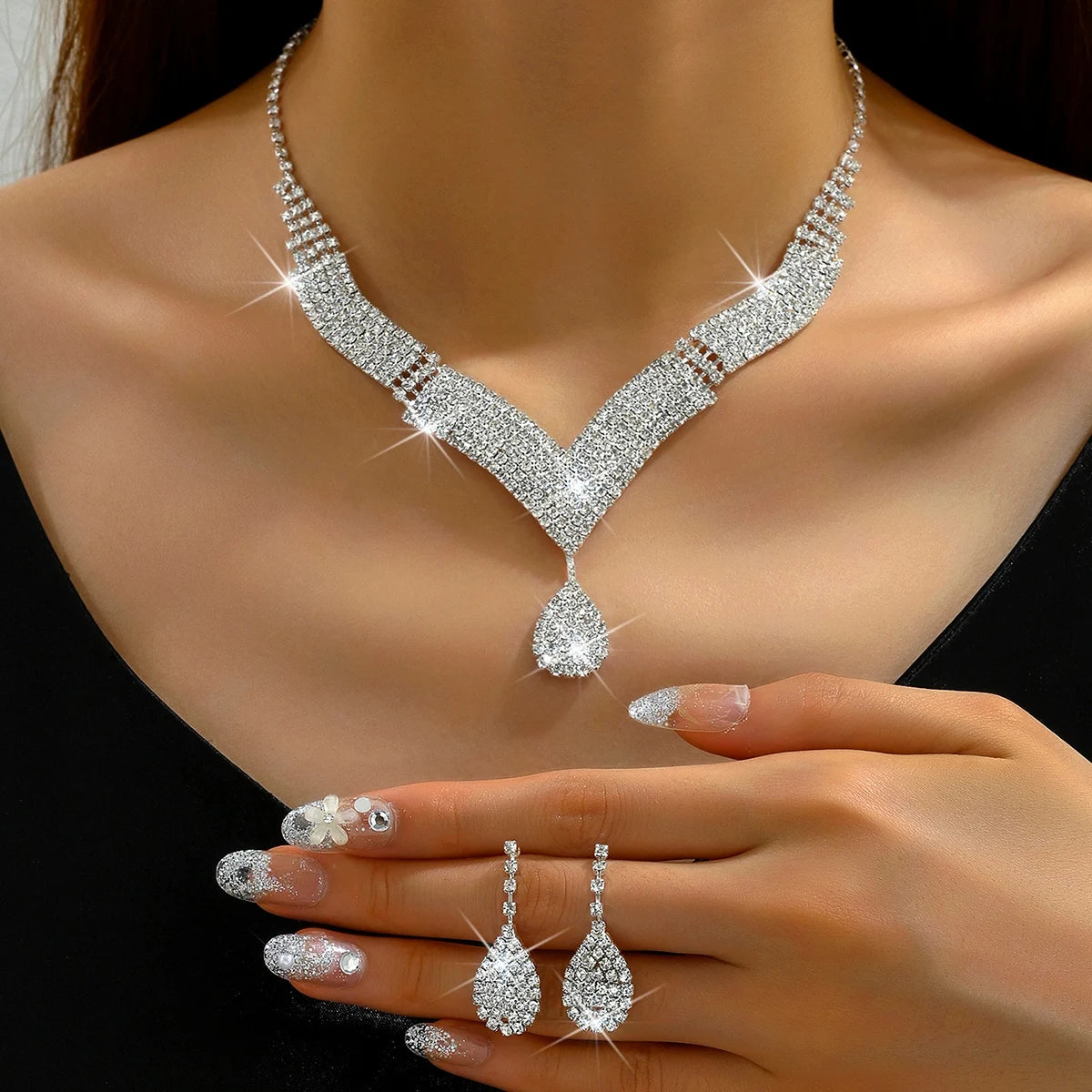 Copper Inlaid Claw Chain Jewelry Set – Necklace & Earrings for Women