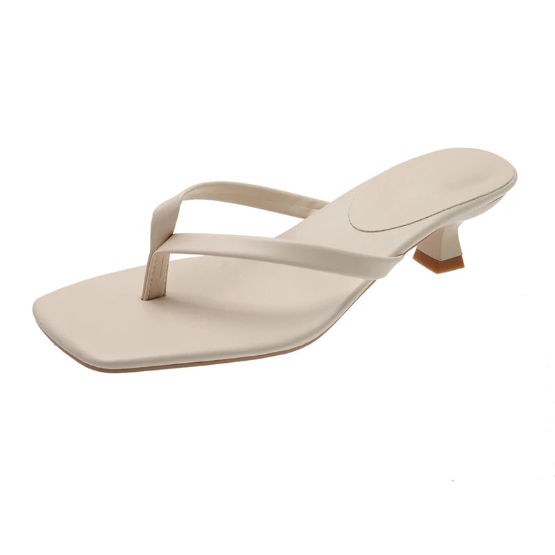 Minimal Street Style Square Heel Slippers with Modern Summer Comfort Design
